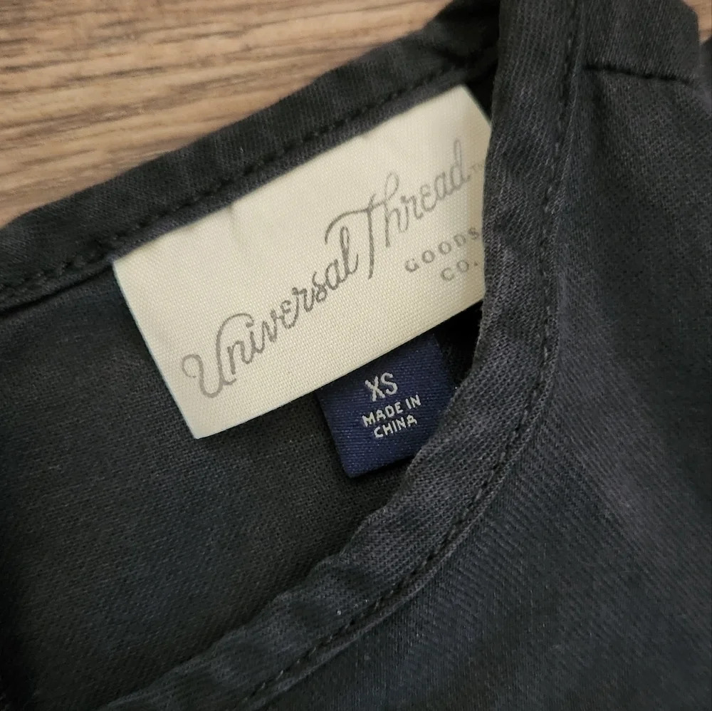 Universal Thread Top - Picture 6 of 13
